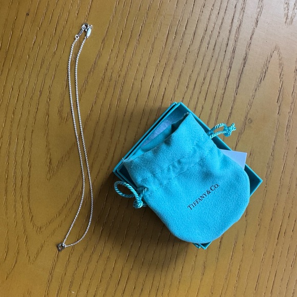 Tiffany & Co Open Heart Pendant in Sterling Silver, 7 mm - Picture 3 of 4